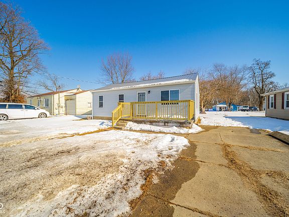 2nd image of 830 N 16th St