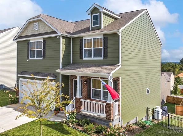 354 Tavernier Ln, Candler, NC 28715