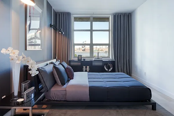 Rented by aptsandlofts.com | media 2