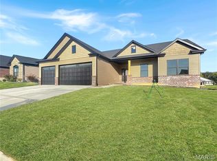 1840 Wellington Ln, Maryville, IL 62062