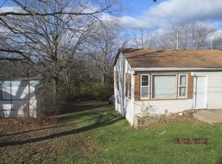 12270 Pleasant Heights Dr, Festus, MO 63028