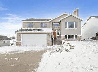 1032 VISTA RIDGE Drive, Mount Horeb, WI 53572
