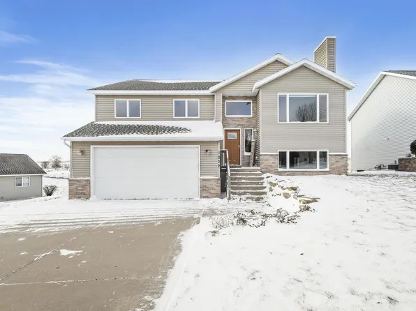 1032 VISTA RIDGE Drive, Mount Horeb, WI 53572