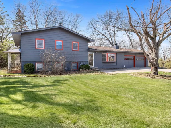 48103 Walnut Ave, New Buffalo, MI 49117