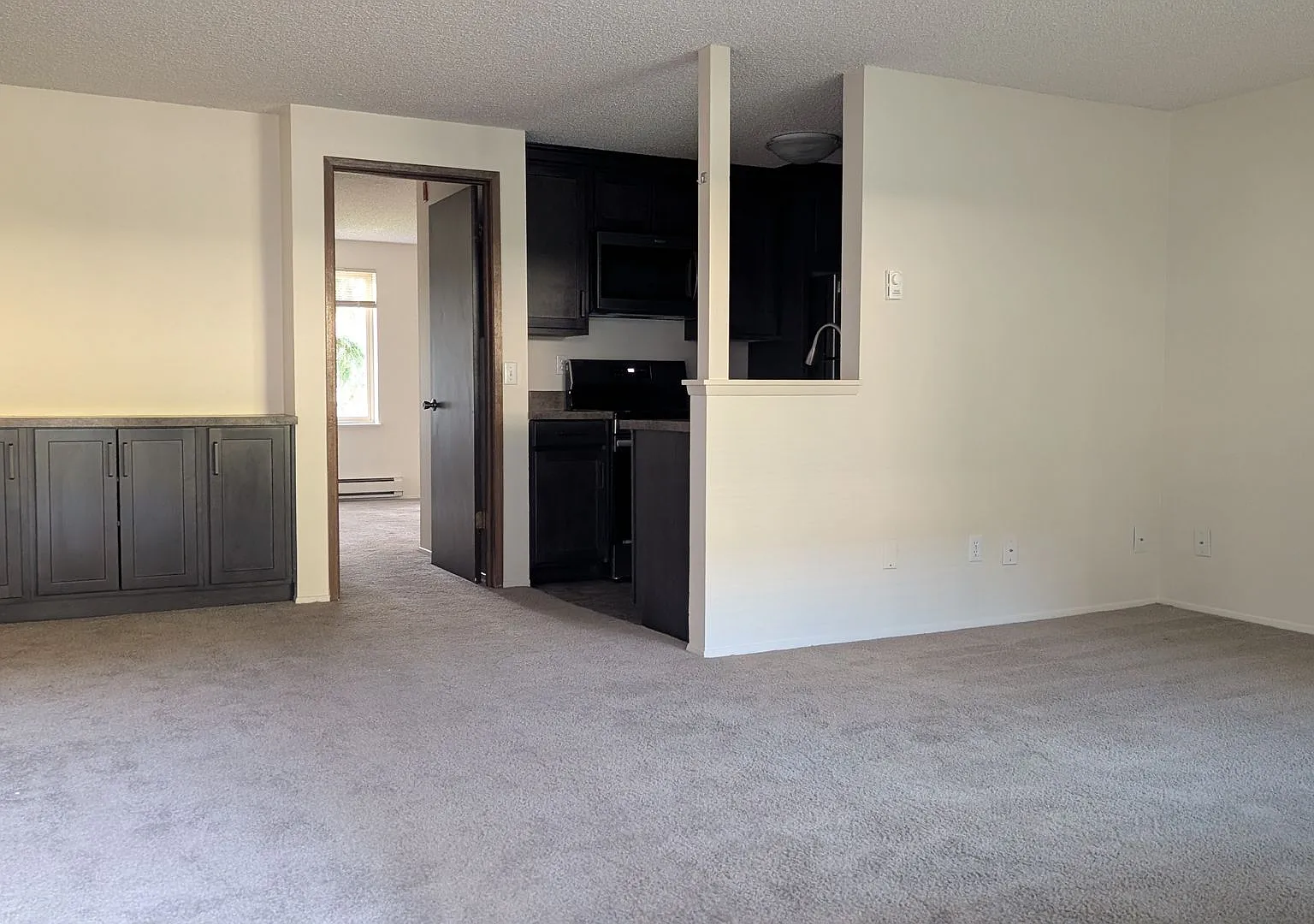 Fairmont Terrace — Photo 4