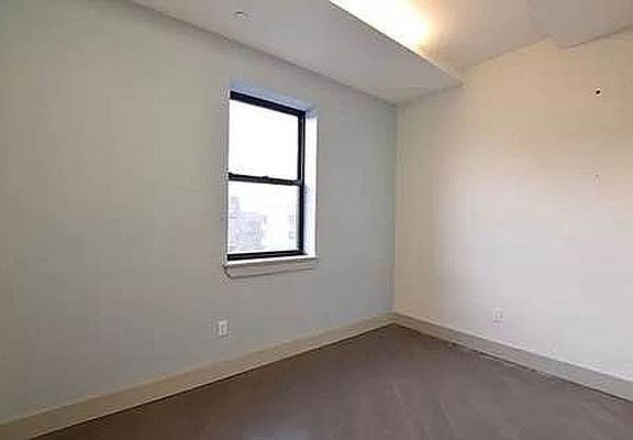 5th image of 104 Scholes St #3AA
