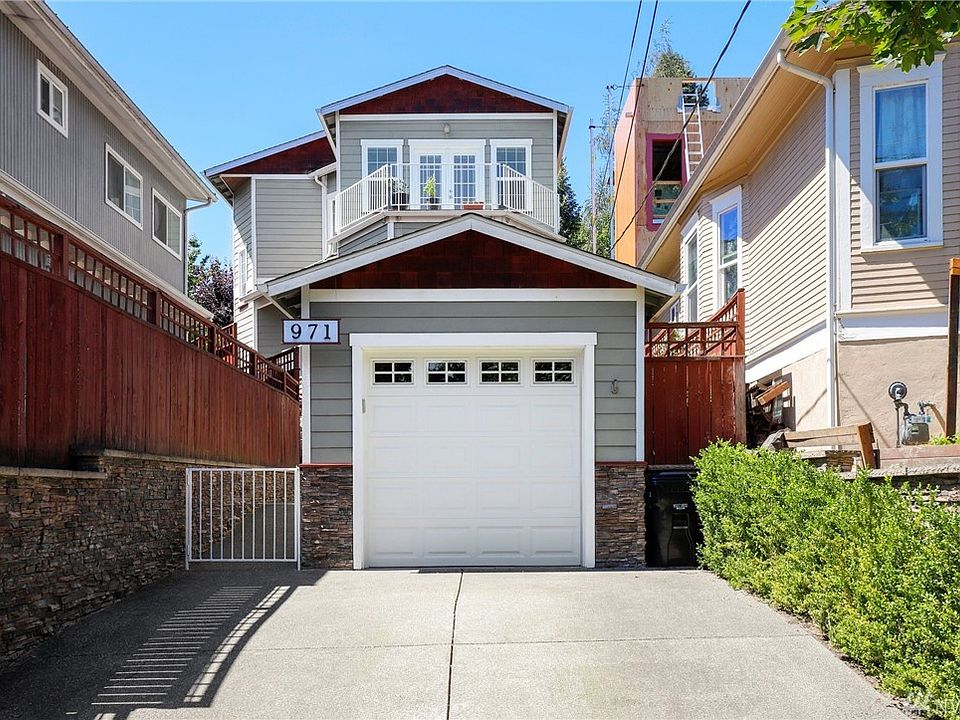 2nd image of 971 22nd Ave