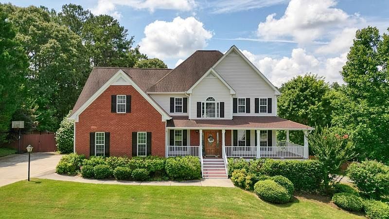 1st image of 20 Tiffany Ct