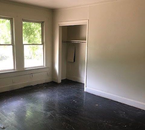 3rd image of 3520 Darien St