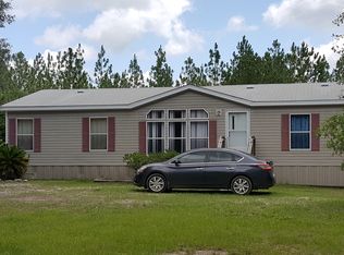 28456 Amber Jack Ln, Hilliard, FL 32046