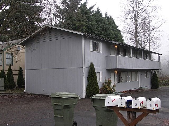 1st image of 108 Yelton Dr APT 4