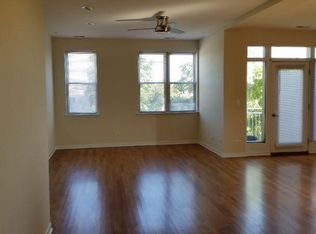 3553 N Milwaukee Ave #2, Chicago, IL 60641