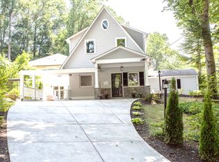 6605 Rannoch Rd, Bethesda, MD 20817