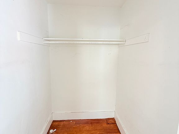 4th image of 27 West St APT B