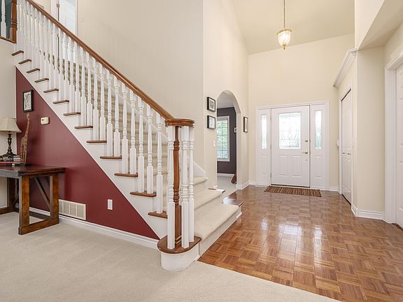 3rd image of 4694 Tropicana St