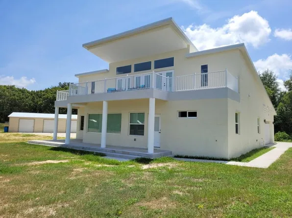 12977 SE Sunset Harbor Rd, Weirsdale, FL 32195