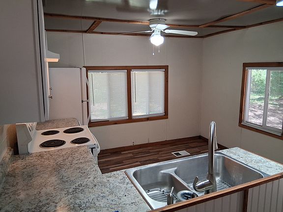 4th image of 17020 153rd Ave SE