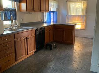 405 S Elm St, Mooreland, OK 73852