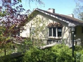 2895 W Cording Rd, Galena, IL 61036