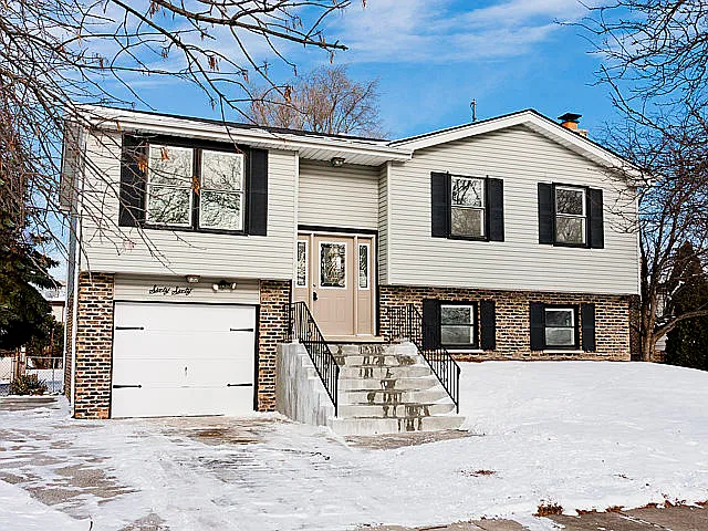 6060 Spring Ln photo 1