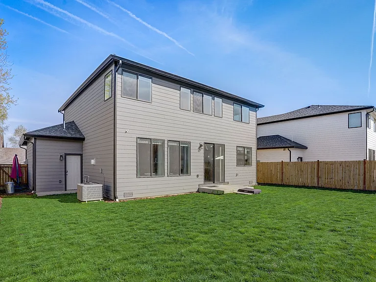 124 Homer Ave SW — Photo 22