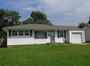 125 Saint Daniel Ln, Florissant, MO 63031