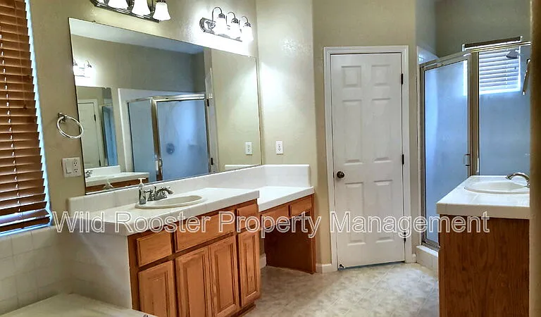 6624 Capwell Way — Photo 7