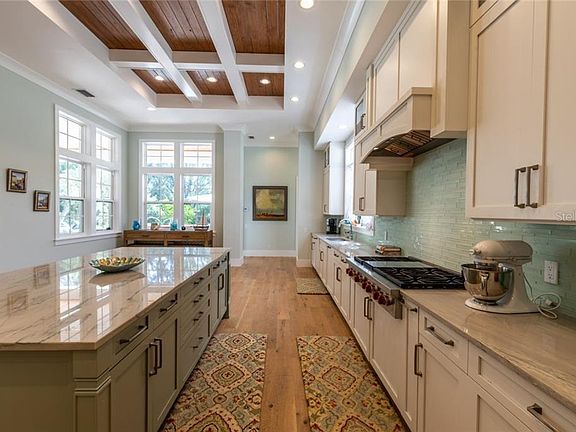 5th image of 7208 Melaleuca Way