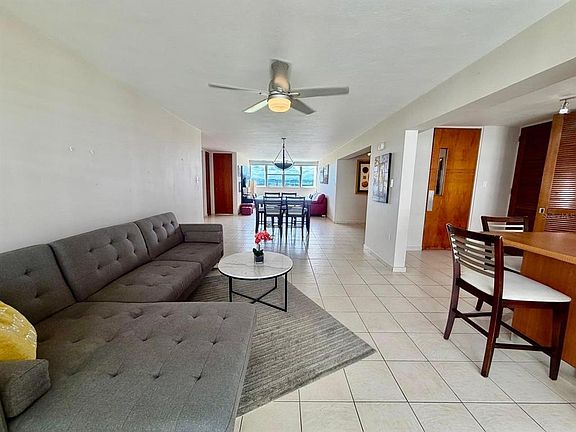 5th image of 1020 Daaz Way #720