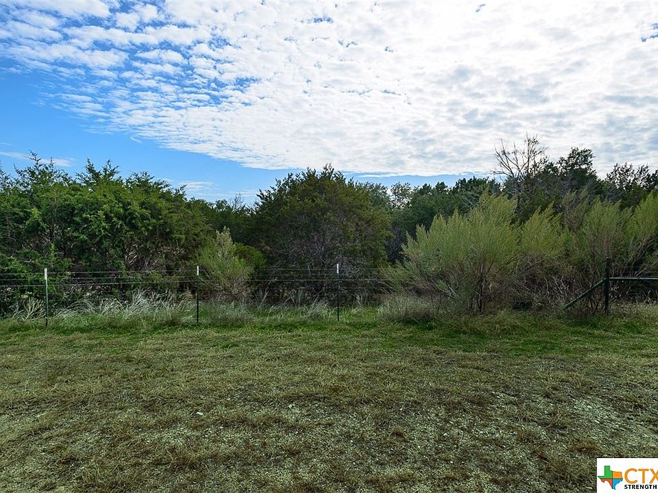 1st image of Honeysuckle Dr