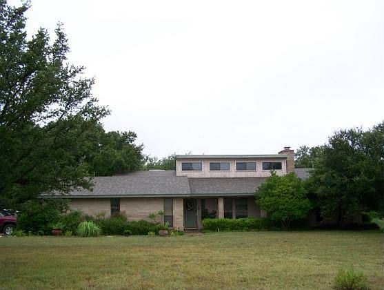 1st image of 851 Sherwood Dr