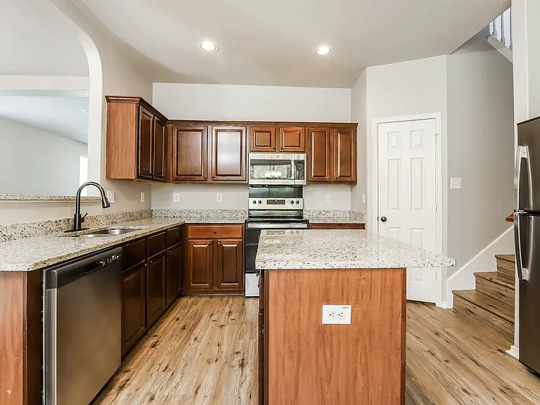 2123 Dodge Dr — Photo 7