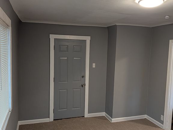 2nd image of 5 W 73rd St APT 1