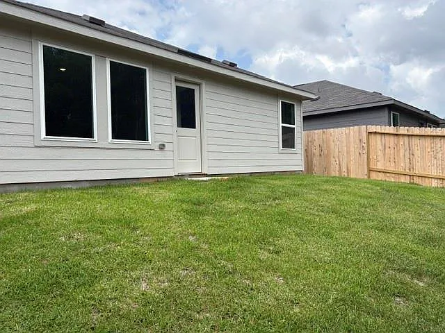18792 Loom Dr — Photo 8