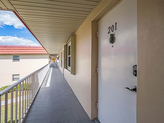 3rd image of 56 Woodland Drive #201