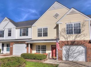 820 Pelican Bay Dr, Pineville, NC 28134