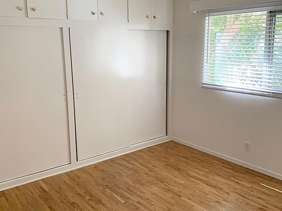 3rd image of 325 Idaho Ave #1