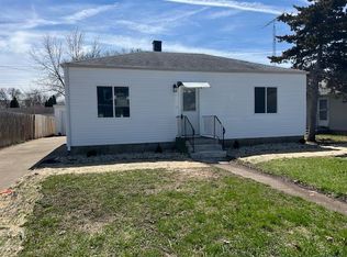 3032 Gladstone Ave, Rockford, IL