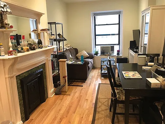 Rented by Performing Assets Corp | media 26