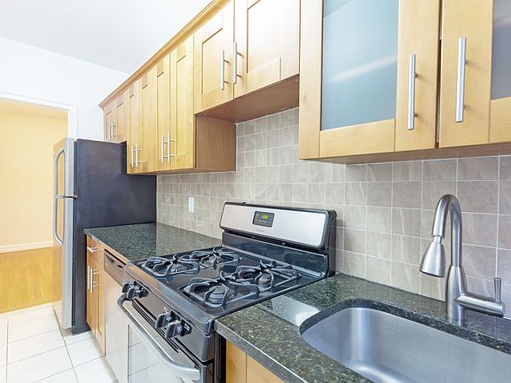 5th image of 364 W 18th St APT 4H