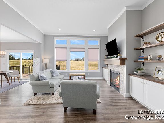 3rd image of 5607 Sheba Dr