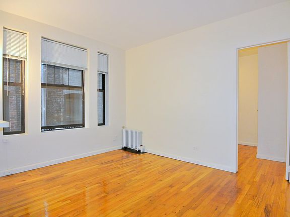 5th image of 3117 Broadway APT 26