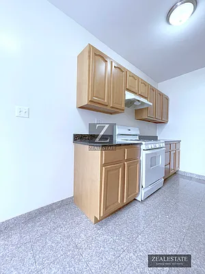 Rented by ZealEstate Group Inc | media 14