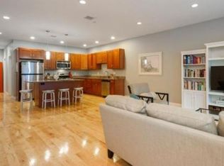 371 Maverick St, Boston, MA 02128