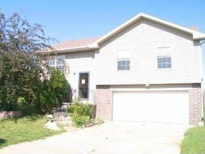 7721 N 80th St, Omaha, NE, 68122