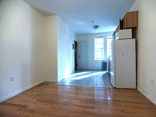 Rented by Sovereign Associates | media 7