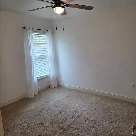 1330 NW 7th Ave — Photo 11