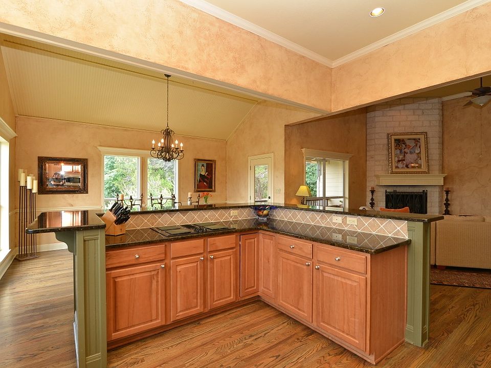1st image of 1401 Canyon Edge Dr