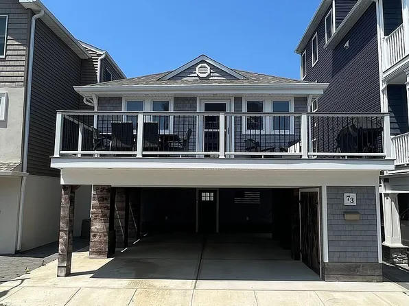 73 Michigan St, Long Beach, NY 11561