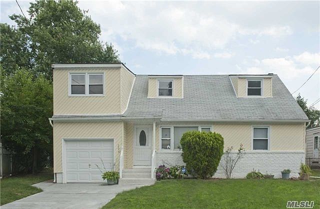 1st image of 208 Beechwood Ave